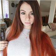 Neolaureata madrelingua italiana offre lezioni di italiano e inglese